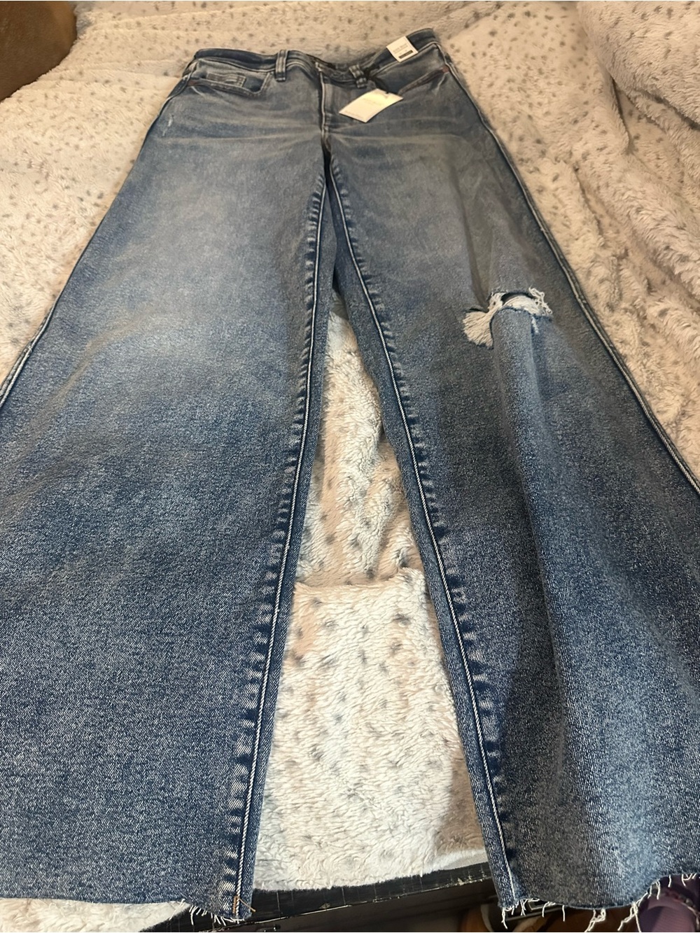 Wide Leg Distressed Women’s Jeans - Blue These Are NEW W/O TAGS